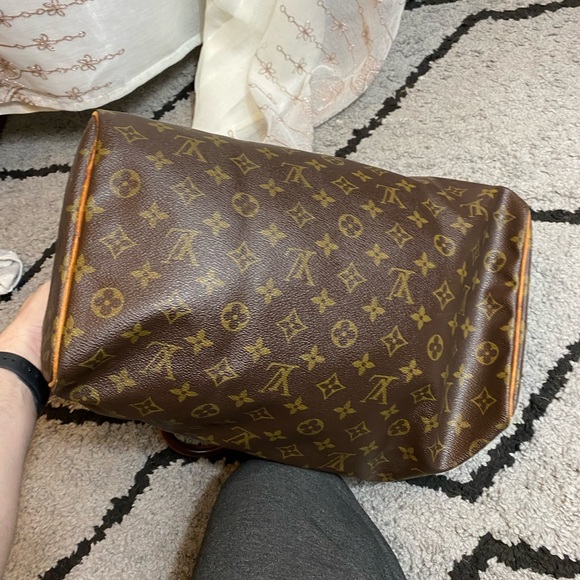 Authentic LV Speedy 35 beautiful condition - Picture 7 of 16